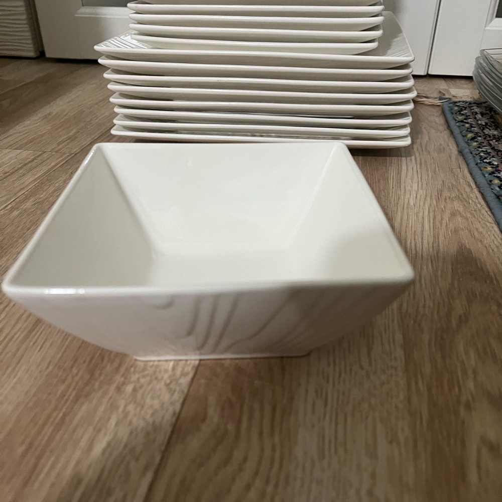 Dinner Set of 8